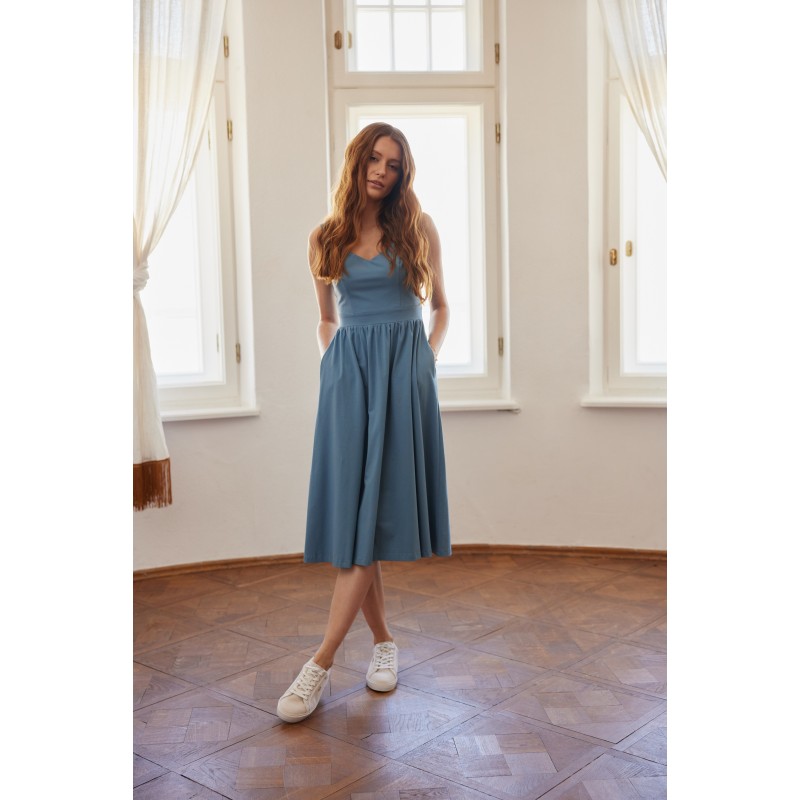 Byle do lata - błękit nieba